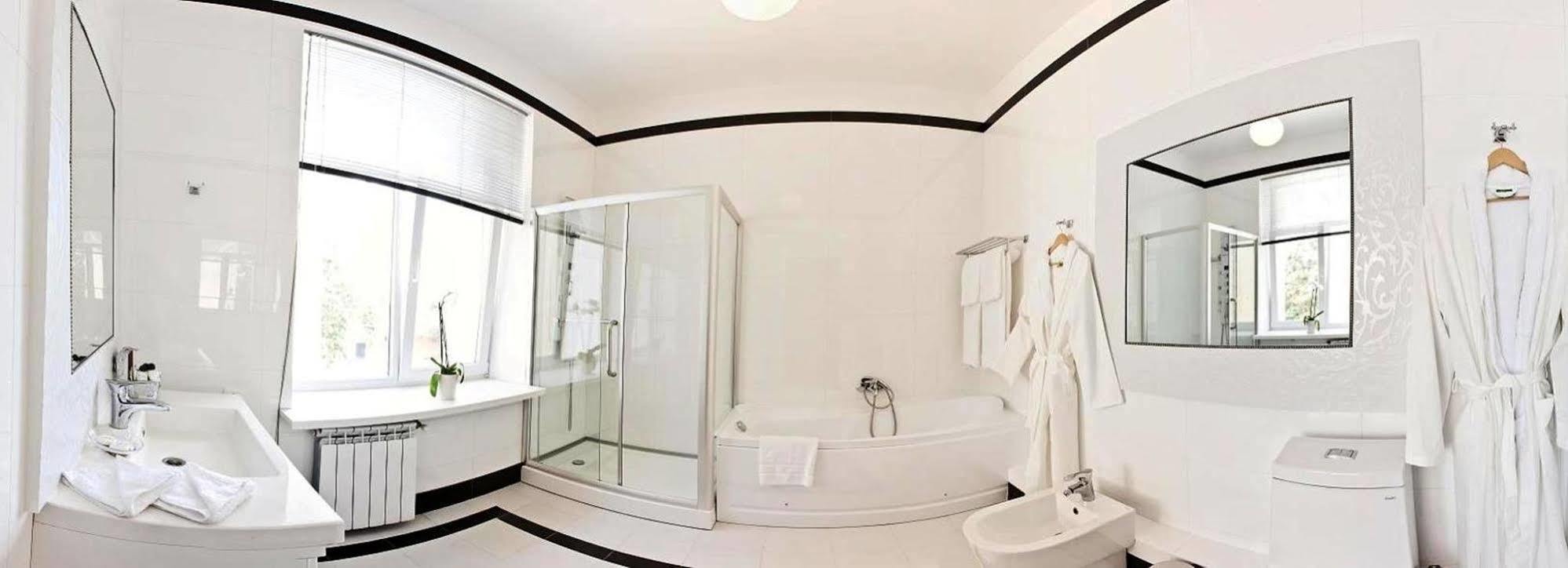 Hotel Dom Aktera Odessa Extérieur photo